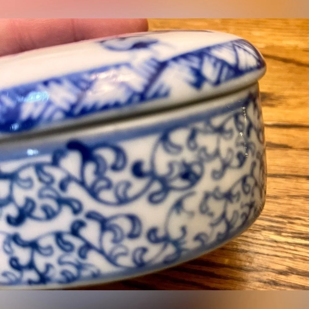Vintage Chinoiserie Blue White Porcelain Heart Trinket Box Lotus